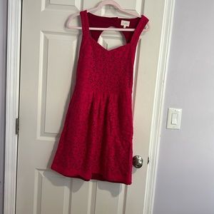 Medium pink laced dress